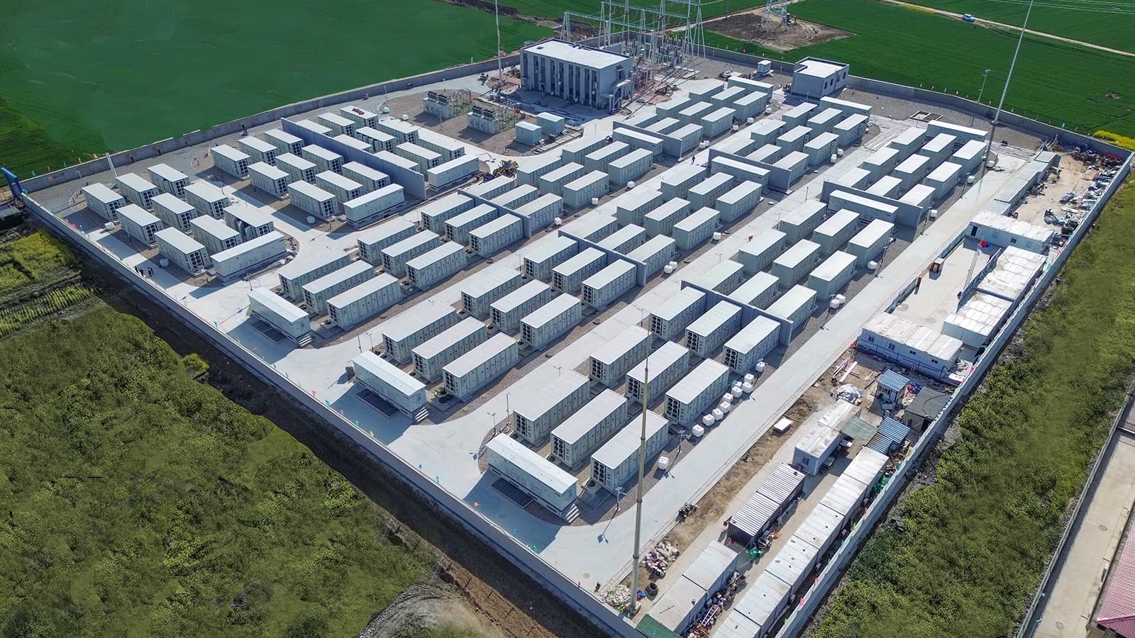绿动燕赵！BBINGAMES官方网站储能助力石家庄高邑300MW/600MWh储能电站全容量并网运行